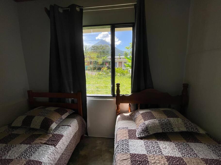 Large & Confortable Family House La Fortuna Exteriör bild