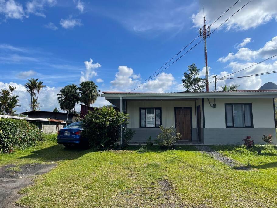 Large & Confortable Family House La Fortuna Exteriör bild