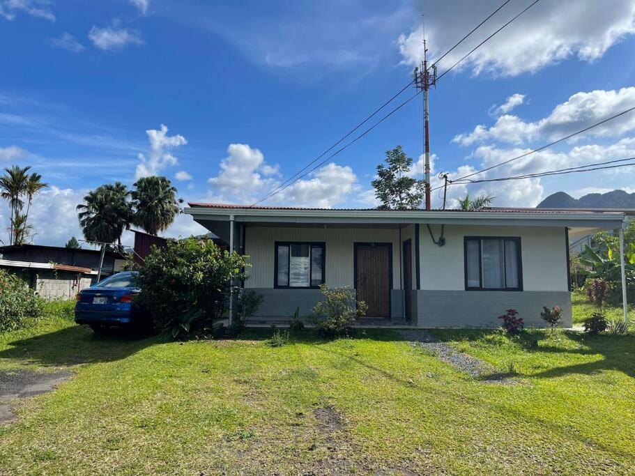 Large & Confortable Family House La Fortuna Exteriör bild